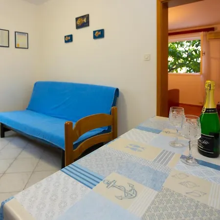 Apartment Vranjes Podgora