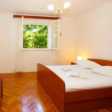 Vranjes Apartment *